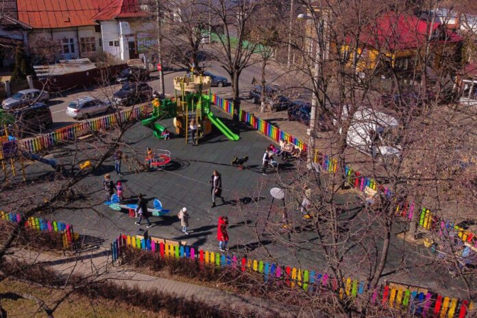Cum arată cele patru locuri noi de joacă din Ploiești realizate de Rompetrol – FOTO