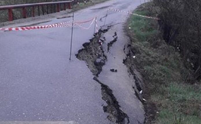 Noi drumuri județene propuse să fie reabilitate în Prahova