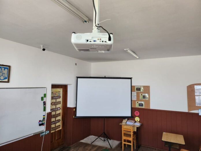 Școala din comuna Colceag, dotată la standarde europene (FOTO)
