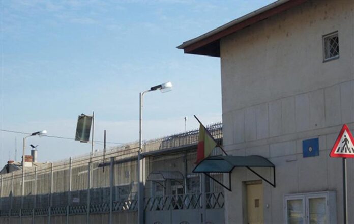 Meniu special pentru deținuții de la Penitenciarul Ploiești în prima și a doua zi de Paște. Prânz festiv cu drob, ouă și cozonaci