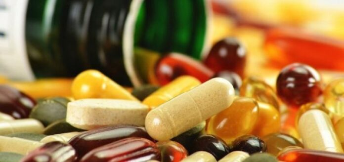 Ce combinații de medicamente, plante și suplimente alimentare ne pot afecta sănătatea