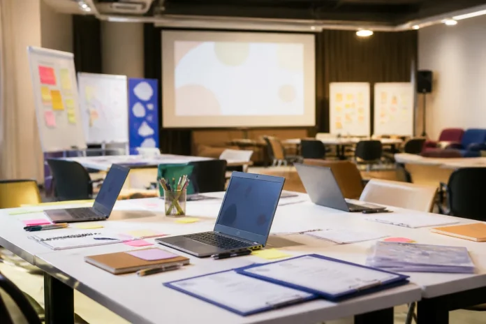 CTRL+CONNECT: program de mentorat și inițiative locale pentru tinerii din Prahova