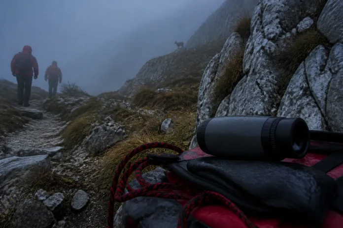 Salvamont Prahova are un monocular cu termoviziune pentru misiunile canine